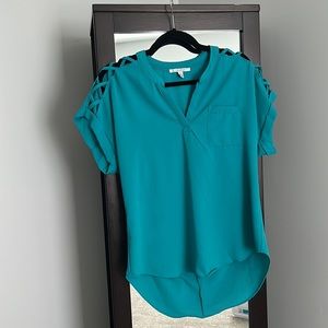 Who doesn’t love a cut out?!